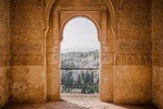 Alhambra Tour & ticket: Nasrid Palaces, Alcazaba & Generalife.