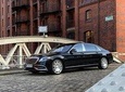Private sightseeing tour with a luxury sedan - Mercedes-Maybach