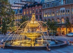 See Berczy Park Dog Fountain, Toronto, Canada
