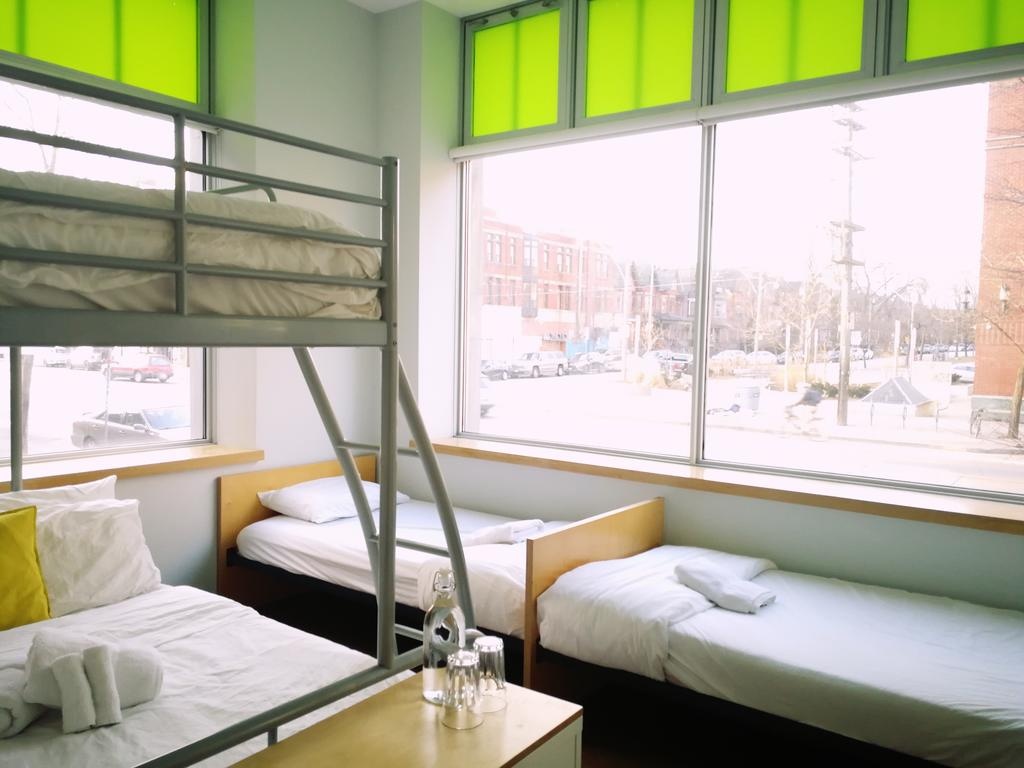 Traveler Hostel