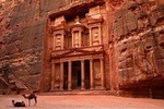 Jordan Horizons Tours: Petra and Wadi Rum 2 Days 1 Night Tour from Eilat Border