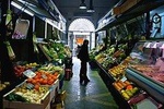 Discover the markets of Seville by bike and try their most typical products!