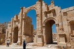 Jordan Horizons Tours: Dead Sea and Jerash Day Tour from Amman