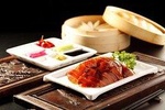 Beijing Private Night Tour: Shichahai, Houhai Hutong Walking+Peking Duck Dinner 