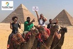 Private Full Day Tour to Giza Pyramids and the Egyptian Museum with Pickup
