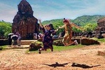 Private Airport transfer to Da Nang center 