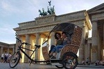 Rickshaw Tours Berlin - Groups of up to 16 people with several rickshaws