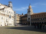 Visit Piazza Grande, Modena, Italy