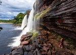 Walk behind Salto Hacha & Salto Golondrina Waterfalls, Canaima National Park, Venezuela
