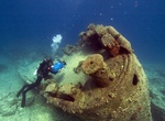 Wreck Dive USS Macaw (ASR-11), Midway Atoll