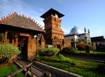 Visit Menara Kudus Mosque, Java, Indonesia