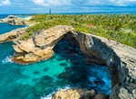 Visit Cueva del Indio, Puerto Rico