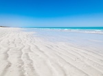Stroll Eighty Mile Beach, Western Australia