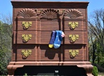 See World's Largest Chest of Drawers, High Point, North Carolina