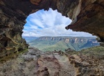 Visit Lincoln’s Rock Cave, Wentworth Falls, Blue Mountains, NSW, Australia