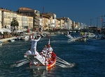 Watch Water Jousting (joutes nautiqes) in Séte, France