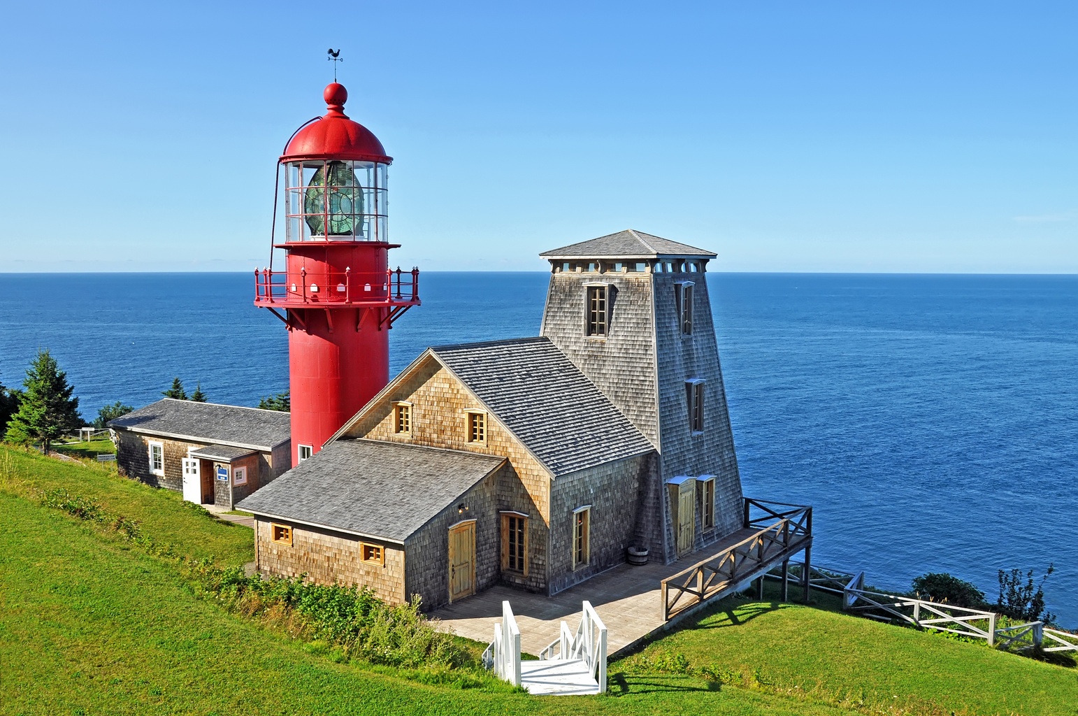 PointeàlaRenommée Lighthouse
