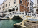 Visit Ponte della Paglia, Venice, Italy