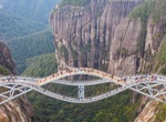 Cross Ruyi Bridge, Shenxianju Valley