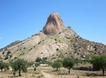 See Montaña de los Buitres, Bitkine, Chad