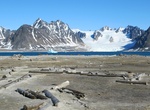 Explore Nordvest-Spitsbergen National Park, Spitsbergen, Svalbard, Norway