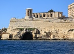 Visit St. Christopher Bastion, Valletta, Malta