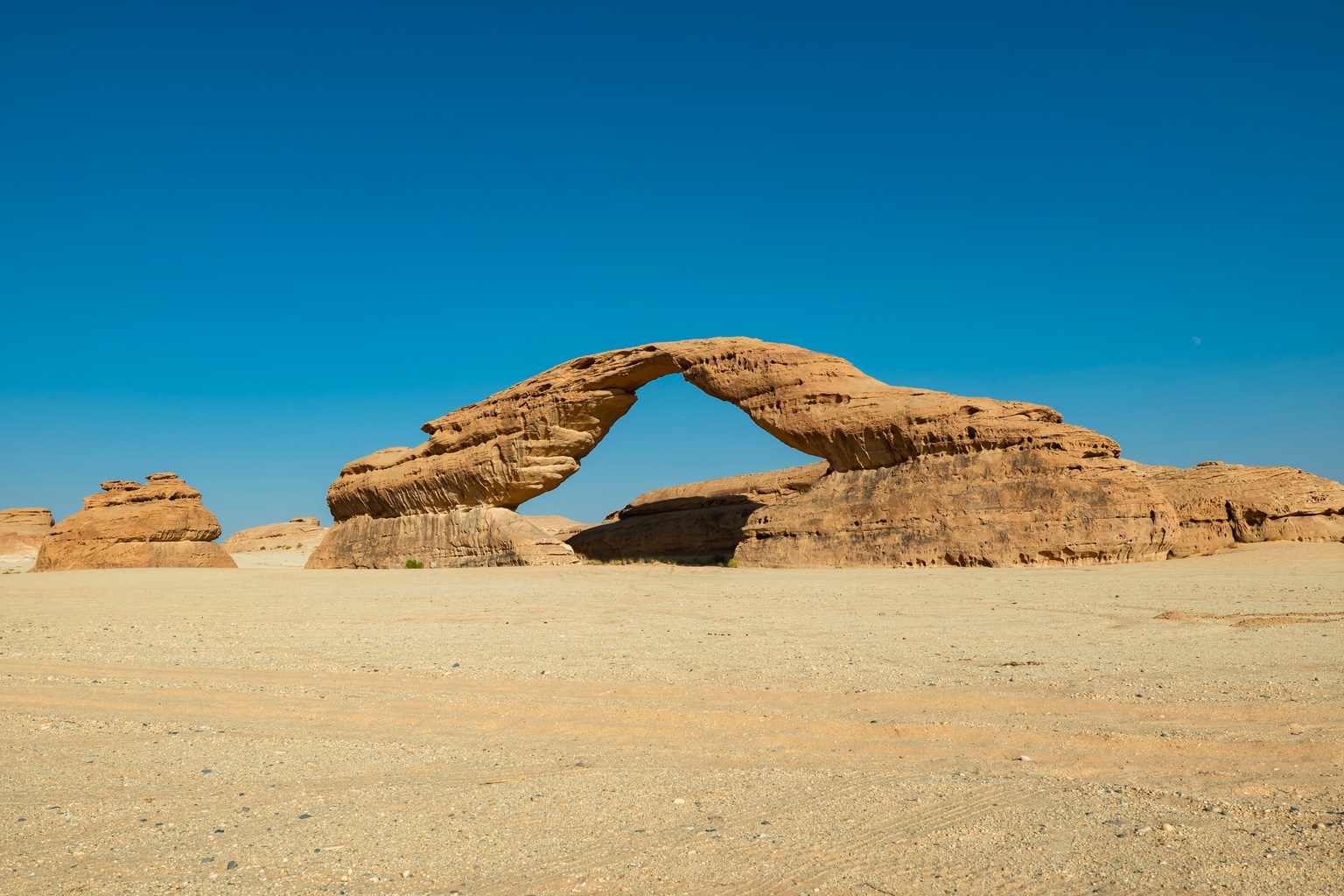 Rainbow Rock (The Arch)