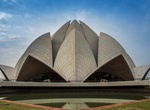 Visit Lotus Temple, New Delhi, India