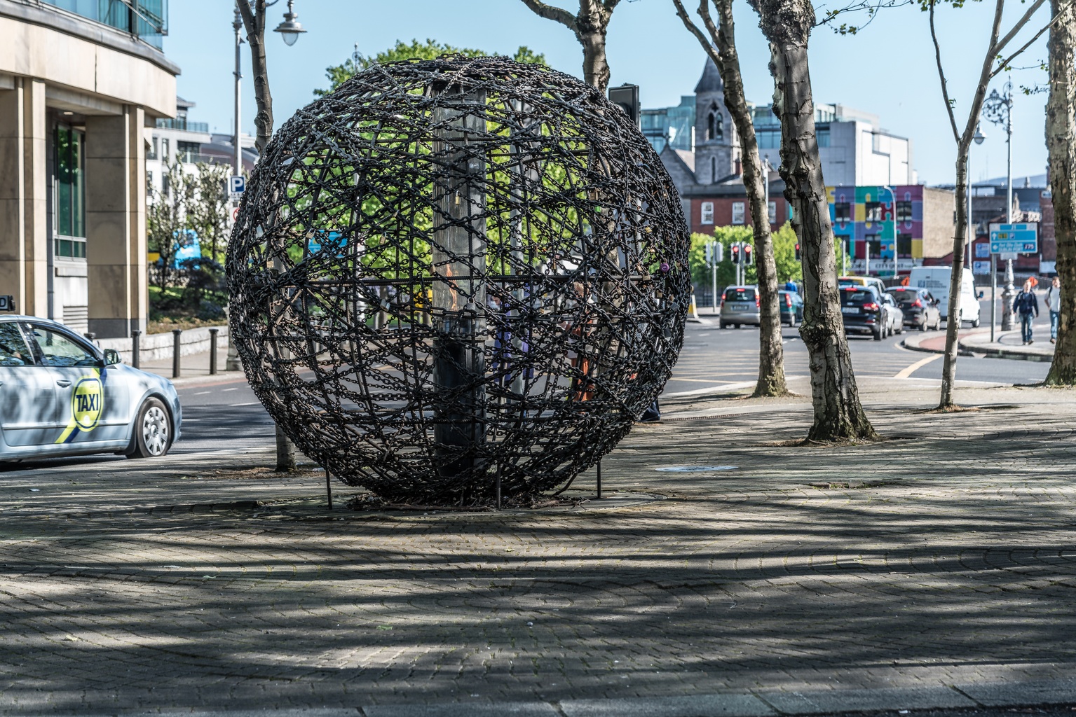 Universal Links on Human Rights