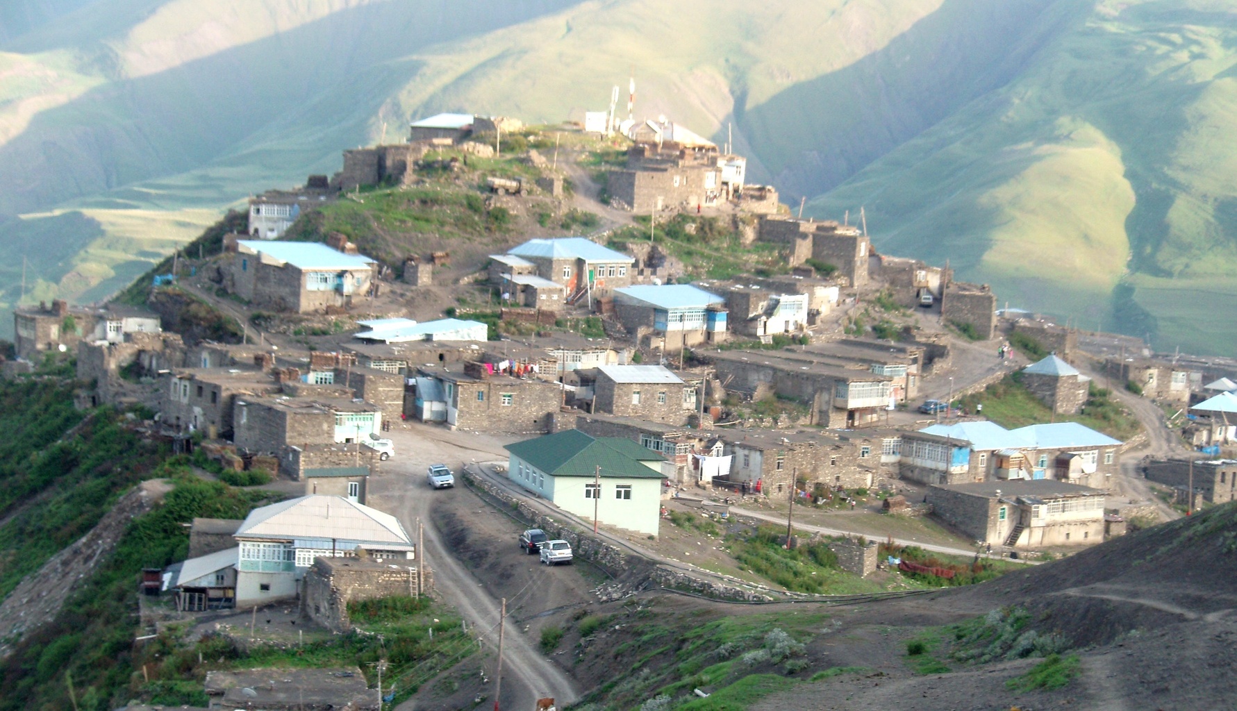 Khinalug