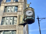 See Jewelers' Building Clock, Chicago, Illinois