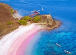 Visit Pink Beach (Komodo Island), Indonesia