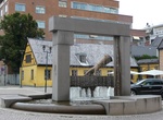 See Christiania Torv Fountain, Oslo, Norway