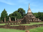 Visit Wat Chang Lom, Si Satchanalai Historical Park, Thailand