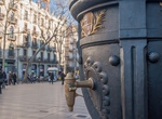 See Font de Canaletes (Fuente de Canaletas), Barcelona, Spain