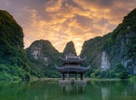 Visit Tràng An Scenic Landscape Complex, Vietnam (UNESCO Site)