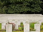 Visit Hyde Park Corner (Royal Berks) Cemetery, Ploegsteert, Ypres Salient, Belgium