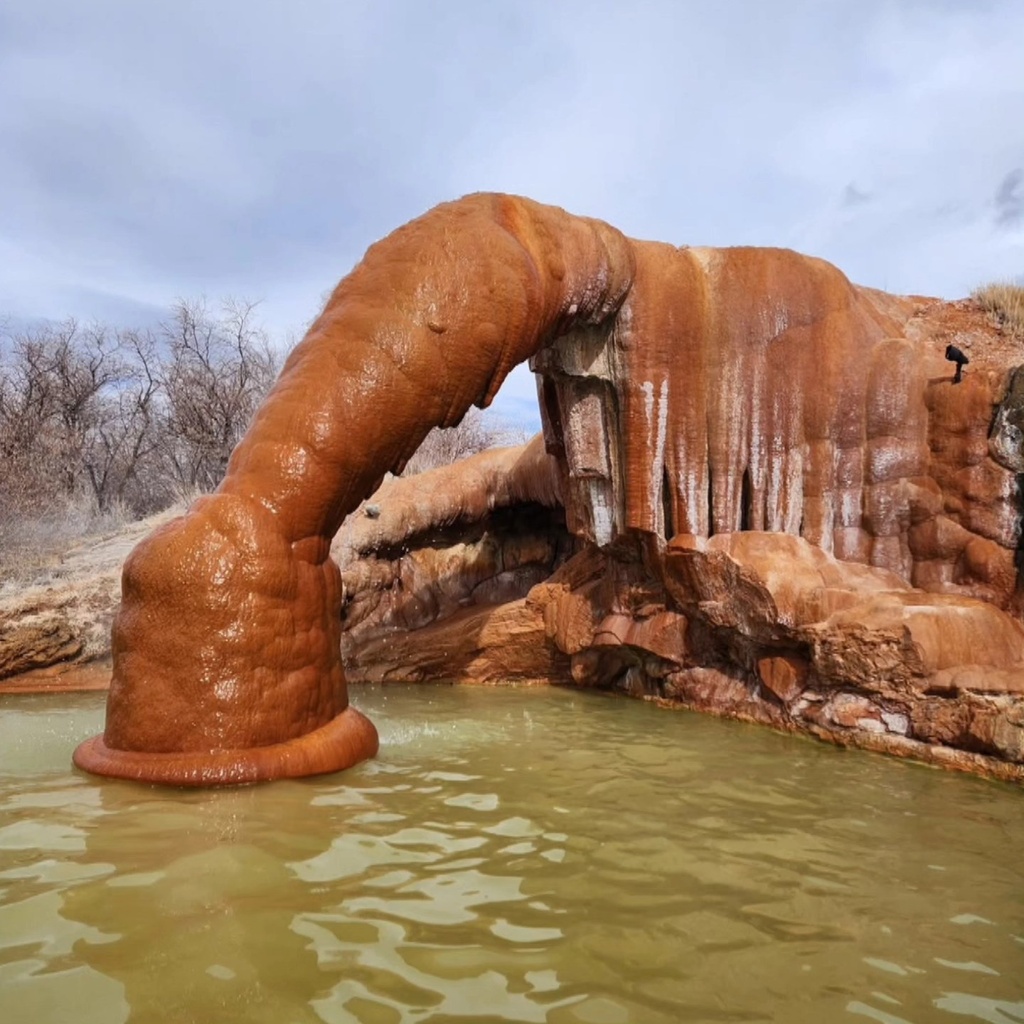 Mystic Hot Springs (Monroe Hot Springs)