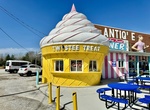 Visit Twistee Treat Diner at The Pink Elephant, Livingston, Illinois