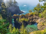 See Natural Bridges, Samuel H. Boardman State Scenic Corridor, Oregon